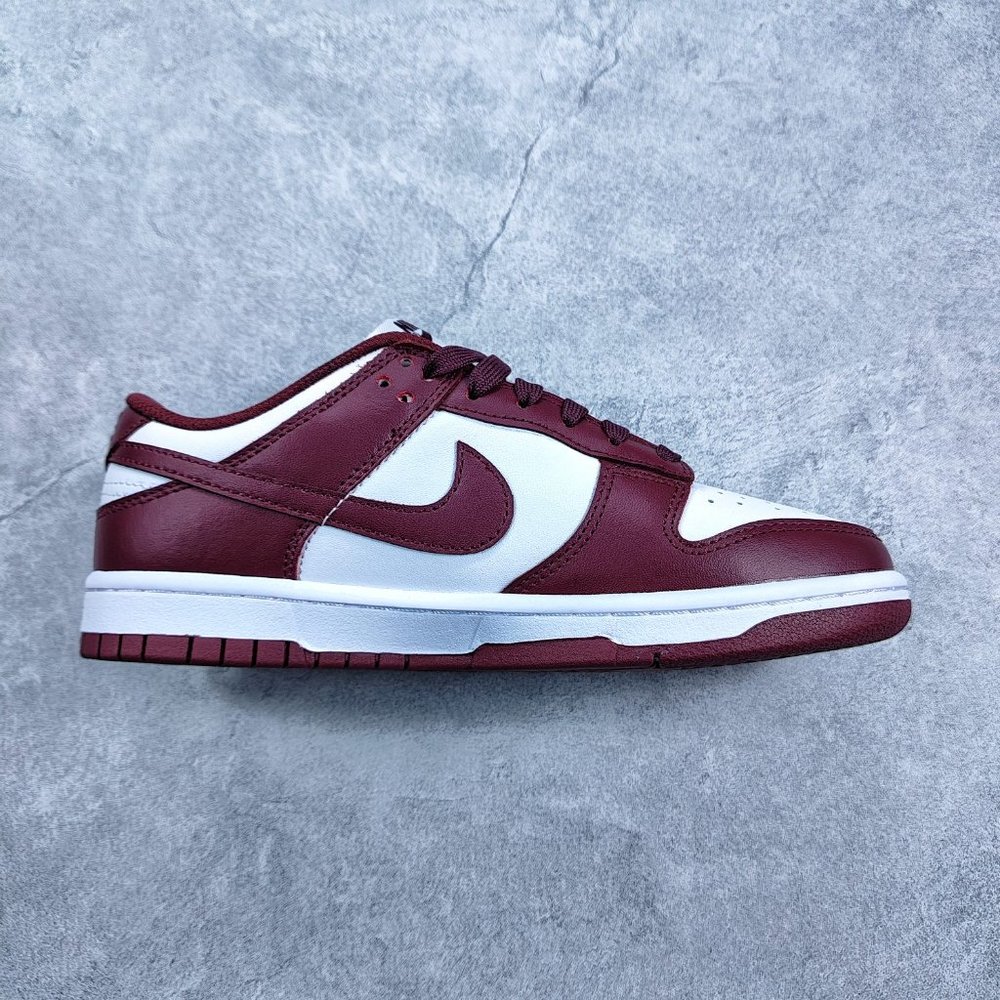Nike dunk Sneakers - Picture 2 of 9